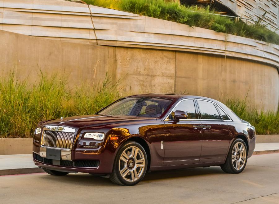  Rolls-Royce Ghost 2015 года  (US) (фото 3 из 29)